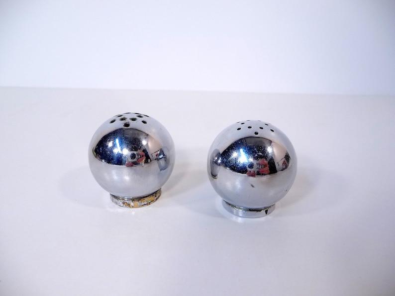 Mid Century Salt and Pepper Shakers image 1