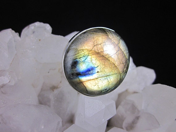 Labradorite, Spectrolite, Large Sterling Ring, Feldspar, Chatoyant, Size 9, 24mm, Northern Lights, WICCA, Moon Magick, Unisex View 2