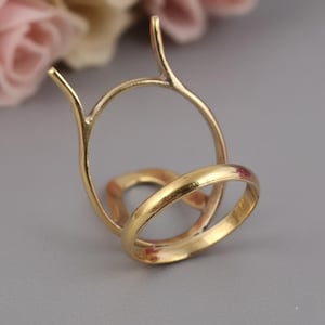 Bague cercle ouvert minimaliste en plaqué or, design moderne, bague empilable réglable, bijoux tendance, cadeau pour elle, accessoire artisanal délicat