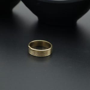 Bague en laiton, bague pour femme, anneau minimaliste, bijoux bohèmes, cadeau pour elle, bague faite main, bague de promesse