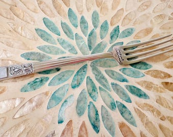 ¡Delicioso! - Tenedor plateado estampado a mano, regalo para buzón
