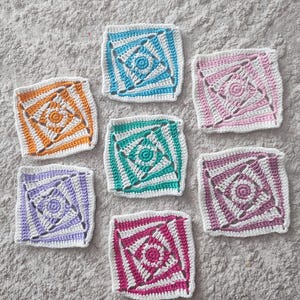 Striped Spiral Granny Square – Handmade Cotton Crochet Motif for DIY Projects