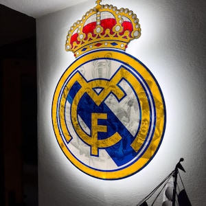 Real Madrid CF legends wall sign, decor, RM Fan gift, LED lights, Real Logo crest, Ronaldo Real, Custom football logo, soccer fan gift, room