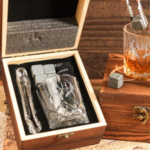 Personalized Whiskey Glass Set with Wooden Box, Groomsmen Gift, Best Man Gift, Groomsman Proposal, Boyfriend Gift, Gifts for Men