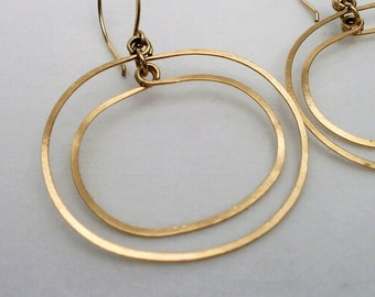 Gold Oval Double Hoops Open Circle Earrings Geometric Hoop Dangles 14k Gold Fill Drop Earrings Mod Jewelry Hammered Wire Jewelry