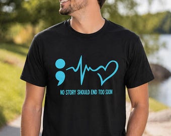 Camiseta unisex con punto y coma y latidos del corazón. Concientización sobre la salud mental.