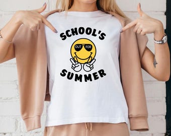 Retro Smiley School’s Out Shirt – End of Year Teacher & Student Summer Tee