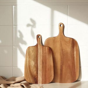 Acacia Wood Cutting Board with Handle: Rustic Kitchen Serving Tray