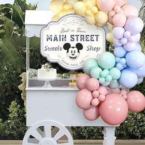 Druckbares Vintage Micky Maus Sweet Store Hauptstraßenschild für jede Disney-Geburtstagsfeier / Veranstaltung, digitale Datei + anpassbare Vorlage