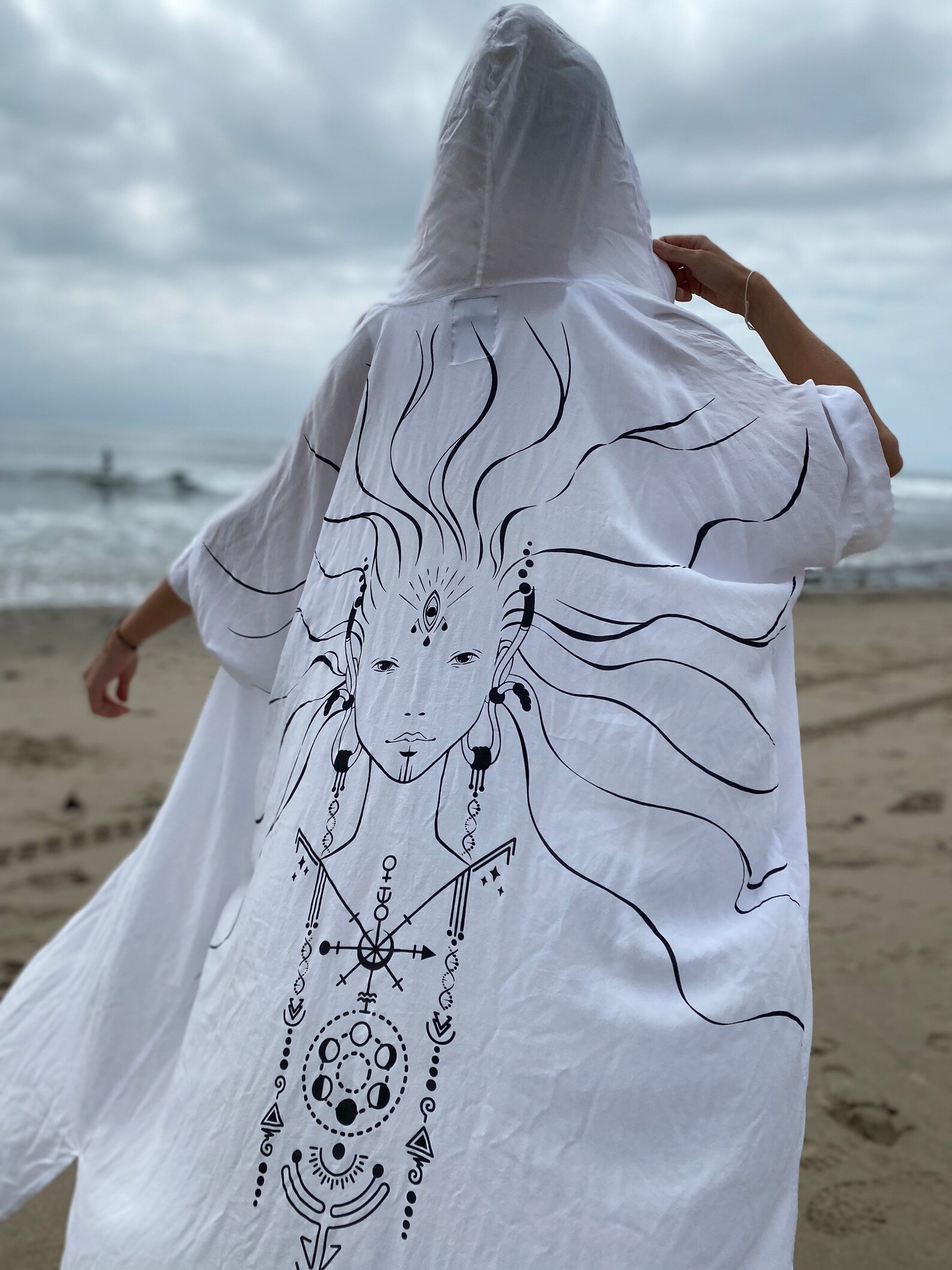 Designer Wearable Art Print Long Kimono Robe Black or White - Etsy