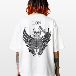 Pastel Goth Shirt, Oversize Skull Shirt, Gothic Clothes, Unisex Streetwear shirt, Punk shirt, Grunge Shirt, Goth Clothes, Grunge Clothes