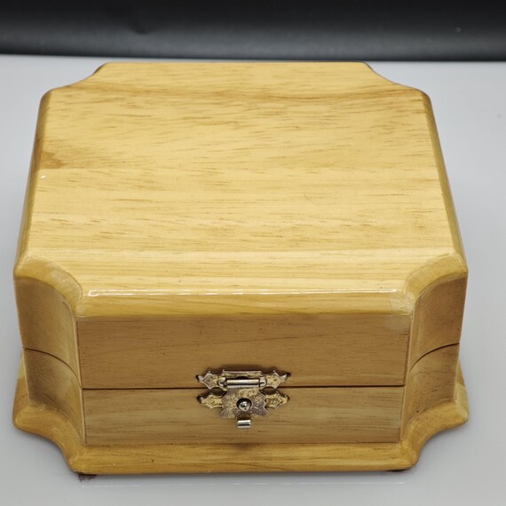 Solid 9ct Gold Bangle Sapphire Torque Bangle Vint… - image 8