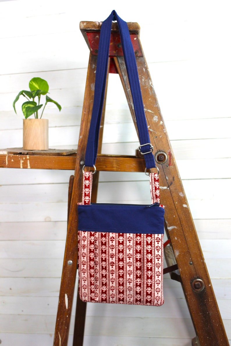 Upcycled Navy Blue, Red and Cream Small Zippered Pleated Purse image 2