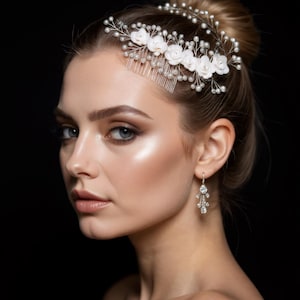 White Flower & Pearl Bridal Hair Comb: Silver Wedding Headpiece