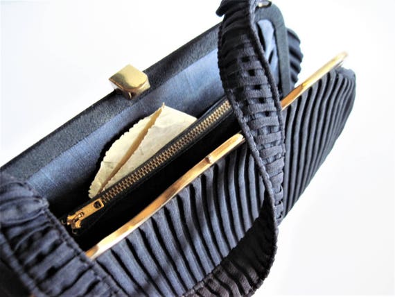 Navy Pleated Purse,  Pintuck Handbag, Vintage 194… - image 2