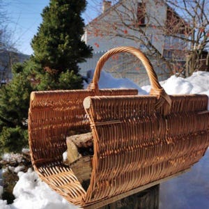 Handgefertigter Weidenkorb für Brennholz | Rustikaler Holzhalter für Kaminträger | Gewebter Aufbewahrungskorb | Ökologische Wohndekoration | Einweihungsgeschenk