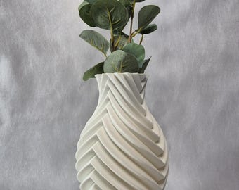 Cross Spiral Vase