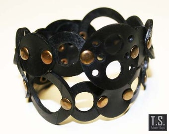 Wrap rubber circle bracelet