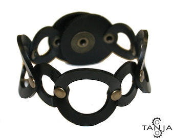Circle rubber bracelet - recycled Rubber lll