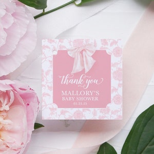 Etiquetas de regalo con estilo chinoiserie rosa - Regalo para baby shower - Etiqueta con lazo de monograma de reliquia - Etiqueta imprimible - Etiqueta cuadrada imprimible - Estilo chinoiserie