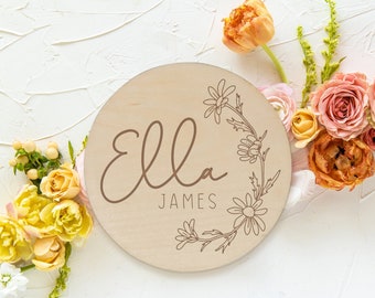 Daisy Wooden Baby Name Announcement Sign | Flower Engraved Baby Name Reveal Plaque | Floral Birth Announcement | Newborn Photo Prop Wood
