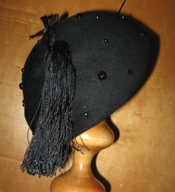 Vintage Maxine Black Felt Structured Cloche Hat wi