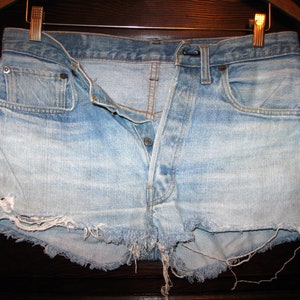 Vintage Levi 501 Jean Short Short Cutoffs Button Fly W30 image 1