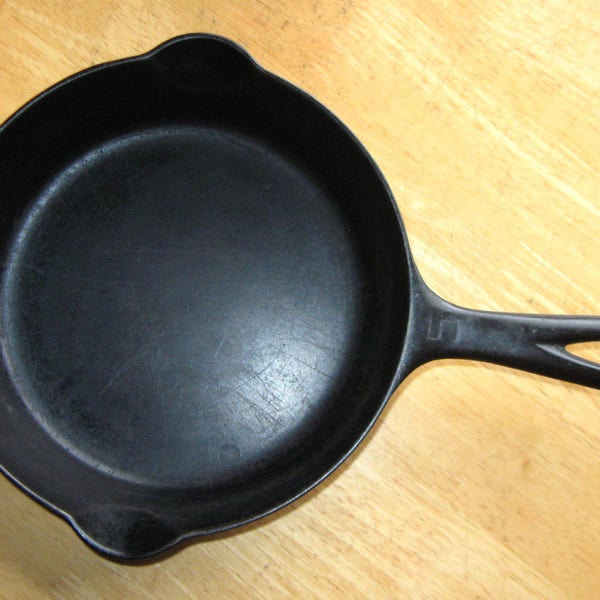 OP RESERVE voor David Vintage 1940s Griswold #5 gegoten ijzeren koekepan