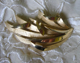 Trifari Modern Gold Abstract Brooch