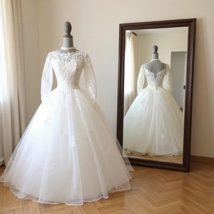 Vintage 1950&#39;s Satin Lace Tulle WEDDING Dress, 50s Fairy Tail Princess Satin Wedding DRESS, Elegant Long Sleeve Bridal Gown, Size Small