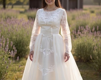 1950s Lace Wedding Dress: High Neck Long Sleeve Bridal Gown, Size L