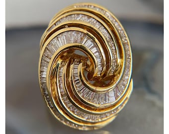 18K Gold Baguette Diamond Cocktail Ring: Vintage Swirl Statement