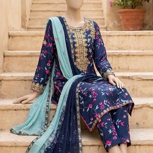 fashionable stylish simple casual pakistani dresses Puff sleeve pakistani dress
