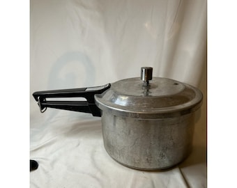 Mirro Pressure Cooker 4QT Vintage M-0404 Cookware