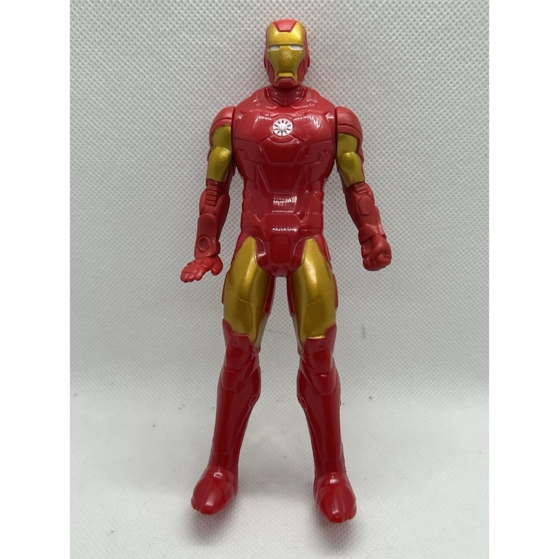 Iron Man Hasbro 20156 Marvel Avengers 6" Action Figure image 1