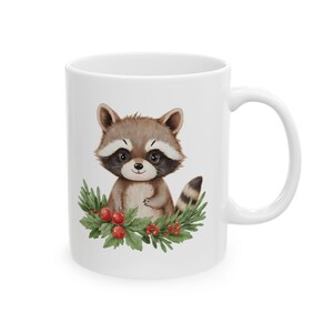 Taza de cerámica navideña con diseño de mapache: adorable taza de café con forma de animal para amantes de la naturaleza, regalo perfecto para fiestas, decoración del hogar y cabañas.