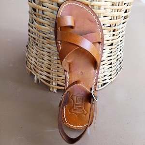 Women&#39;s Handmade Genuine leather Sandals - Moroccan Brown Buckle Strap Summer Shoes - Casual Flats