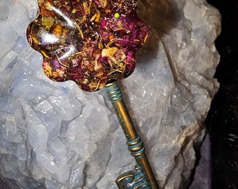 Empress Goddess Power, Beauty, & Generational Wealth Skeleton Key Necklace Pendant, Prosperity Abundance Talisman Money Charm powerful spell