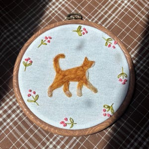 Custom Needle Felted Cat Portrait: Pet Memorial Wall Art