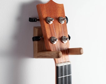 Ukulele Wall Hanger Solid Oak – Handmade Wooden Ukulele Holder, Minimalist Instrument Wall Mount, Natural Oil Finish, Made in Germany