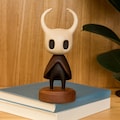 Handcrafted Walnut Hollow Knight Figurine – Cute Hollow Knight Wood Desk Sculpture – Natural Wood Collectible Gifts Gift For Him