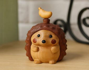 Handgemaakt houten egelbeeldje | Schattige dierendecoratie | Mini houten sculptuur | Handgesneden verzamelgeschenk | Ornament in bosstijl