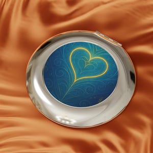 Compact Travel Mirror, Heart Design, Glossy Metallic Insert, Portable Beauty Companion