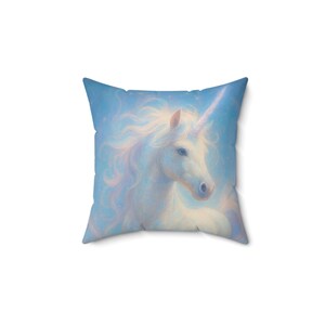 Magisches Einhorn Kissen: Verträumtes Fantasy Zimmer Dekor