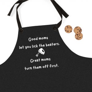 Humorous Cooking Apron for Moms, Gift for Kitchen Lovers, Funny Baking Gift, Mother&#39;s Day Apron, Chef&#39;s Gift for Her