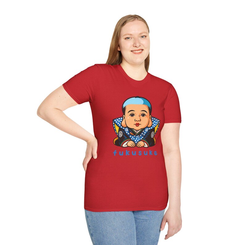 Fukusuke-T-Shirt, japanisches Glücksbringer-Shirt, Unisex-Softstyle-Shirt, Kawaii-Grafik-T-Shirt, süßes Geschenk für Freunde Bild 8