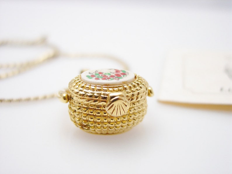 Vintage Nantucket Basket Necklace Charm Charming Collectibles Etsy