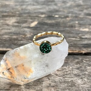 Smaragdgroene Druzy-ring: goudvermeil of gerhodineerd sterlingzilver