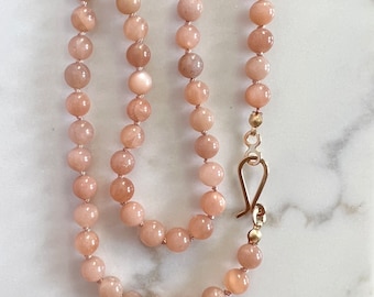 Hand Knotted Gemstone Necklace, Peach Moonstone Necklace in 14K Gold Fill