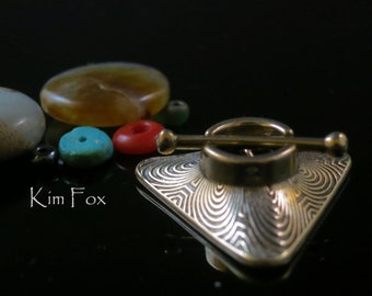 KF210 Triangle Toggle with Labyrinth Pattern in Golden Bronze or Sterling Silver by Kim Fox - 2 links